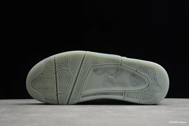 x KAWS Air 930155-003 Grey Cool Jordan 4 1218